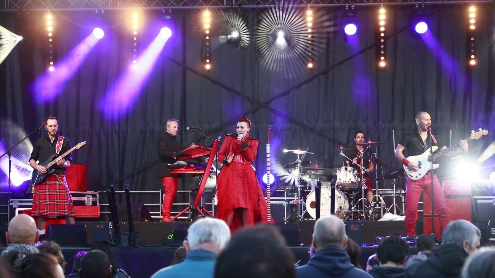 La musique et la chanson avec passion !