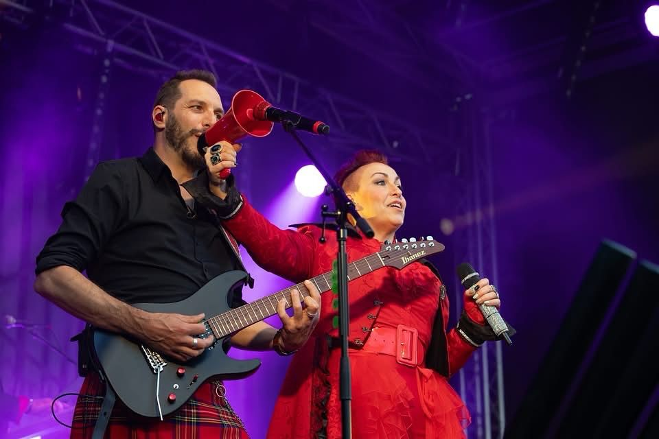 Pas de playback, pas de chichis : que du live, que du vrai.