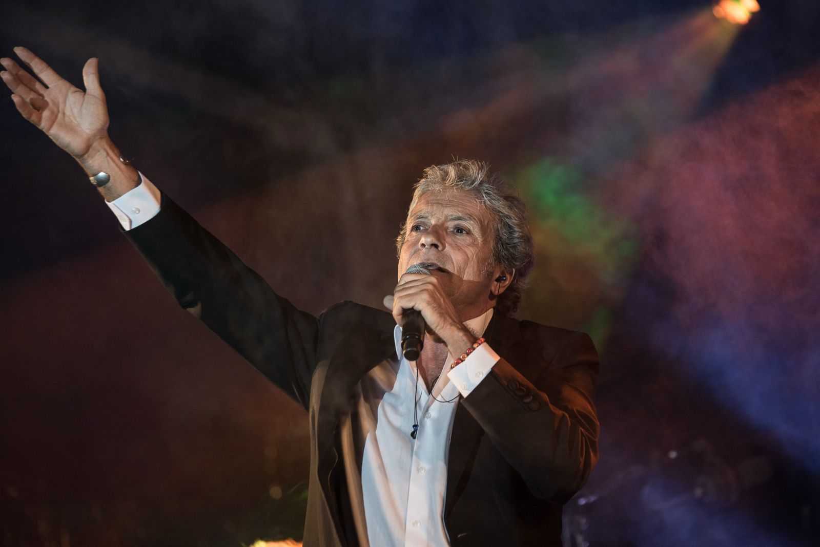 Jean-Marc DESBOIS, rigueur de l’exé�cution et pré�sence sur scè�ne